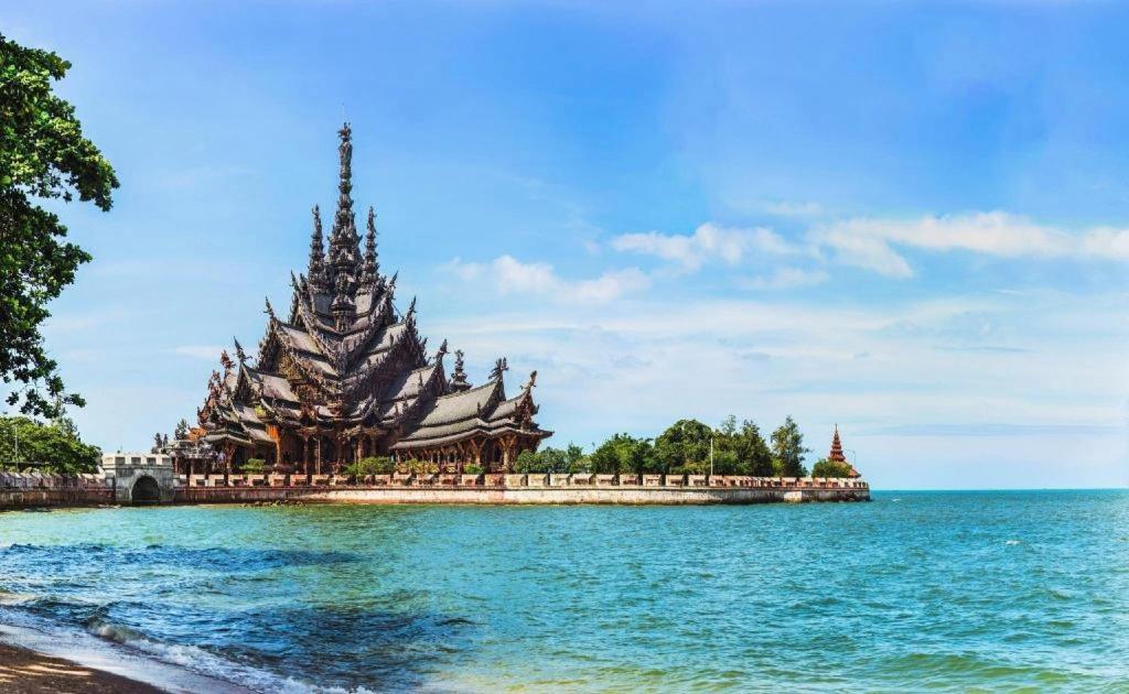 โรงแรมเดอะ พาร์ค พัทยา Pattaya ภายนอก รูปภาพ